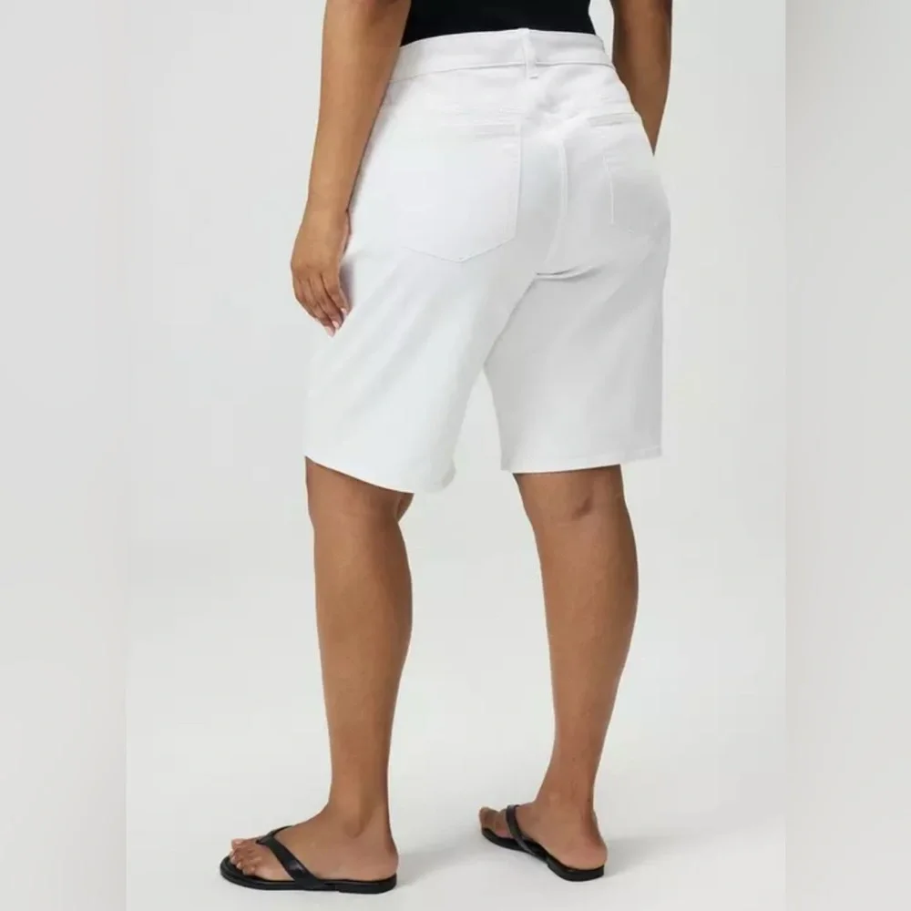 Torrid NWOT Baggy Bermuda Denim Short
